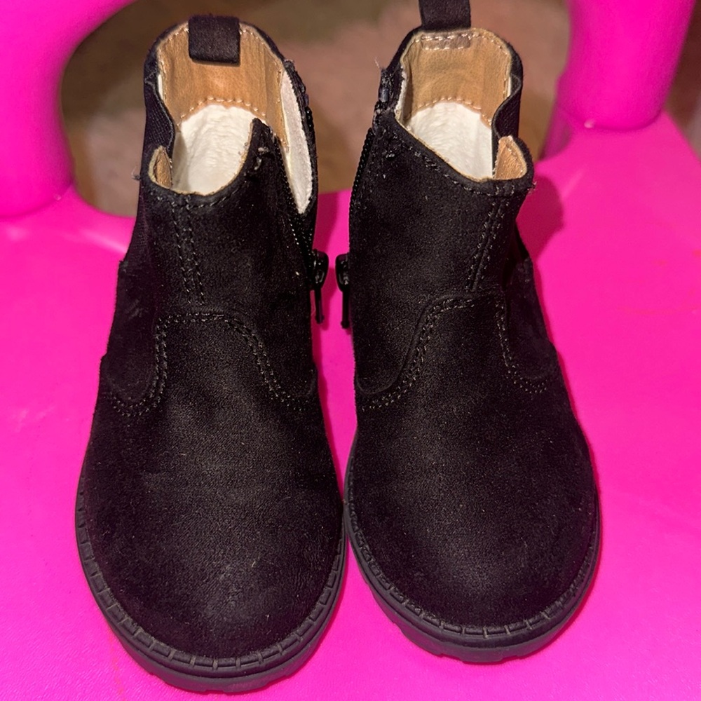 H &M black suede boots